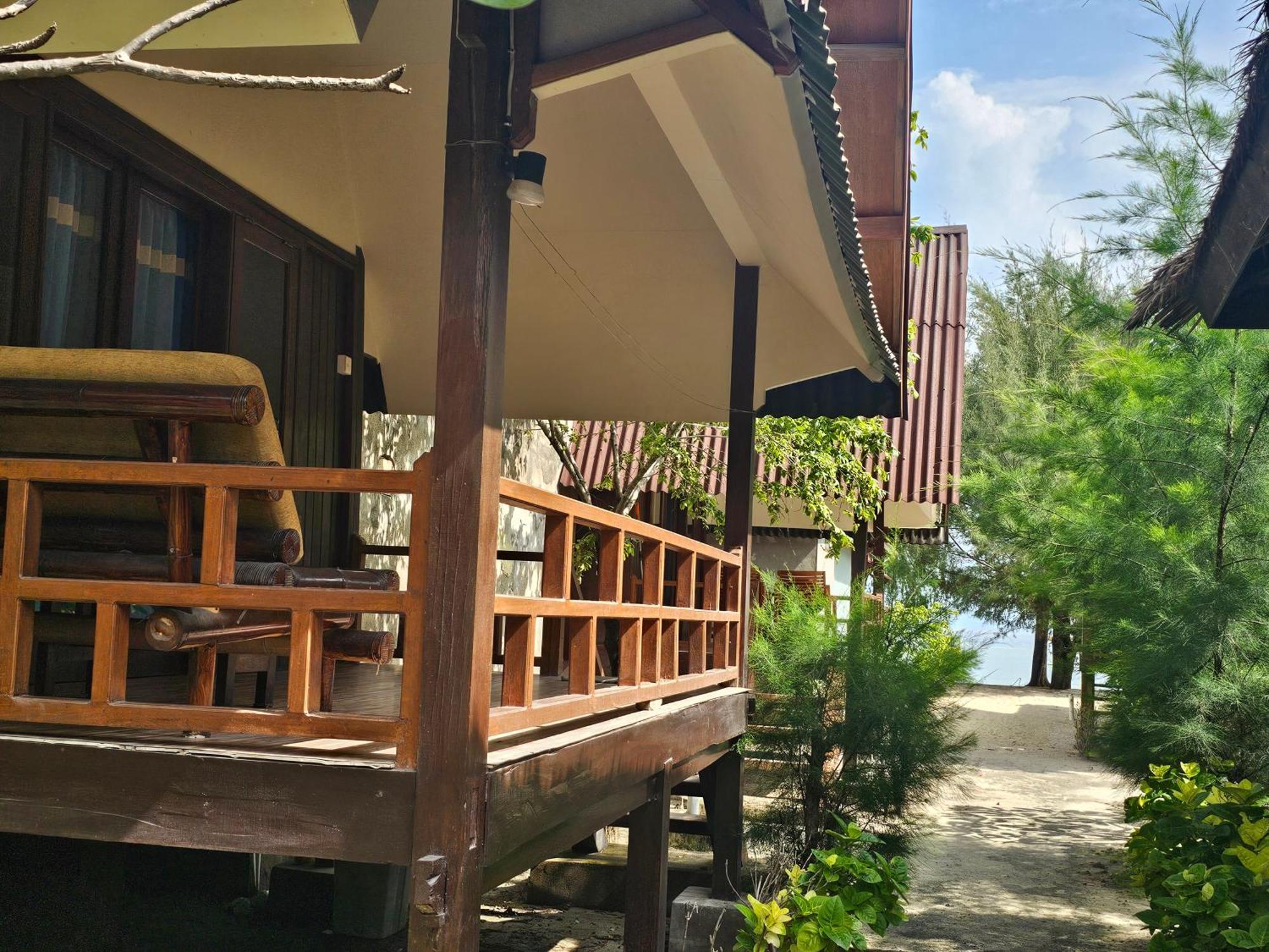 Bluecoral Bungalows Гили Мено Екстериор снимка